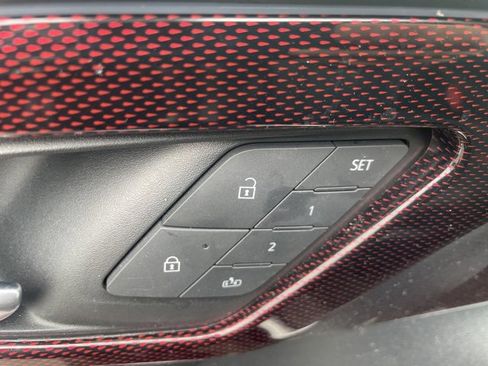 Used 2024 Chevrolet Traverse RS image 13