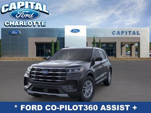 New 2025 Ford Explorer Active image 2