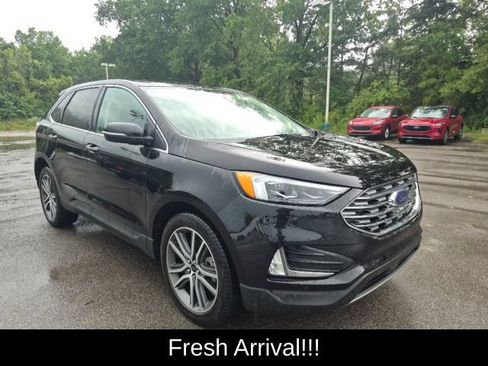 Used 2024 Ford Edge Titanium w/ Equipment Group 301A AWD/4WD image 3