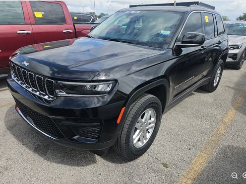 Used 2023 Jeep Grand Cherokee Laredo w/ Luxury Tech Group I RWD image 1