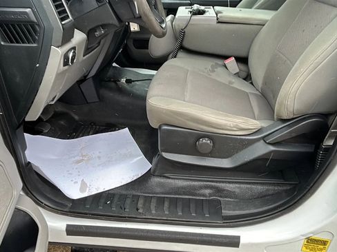 Used 2017 Ford F250 XL w/ STX Appearance Package image 39