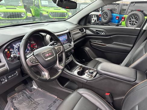 Used 2023 GMC Acadia AT4 w/ Technology Package image 12
