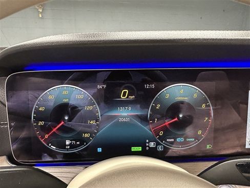 Used 2021 Mercedes-Benz E 450 4MATIC Cabriolet image 32