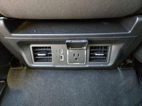 Used 2025 Chevrolet Silverado 1500 LT AWD/4WD image 15