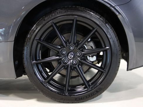 Used 2024 Toyota GR86 Premium image 75