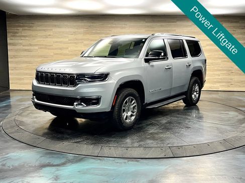 Used 2024 Jeep Wagoneer 4WD image 10