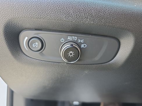 Used 2023 Chevrolet Traverse LS AWD/4WD image 24