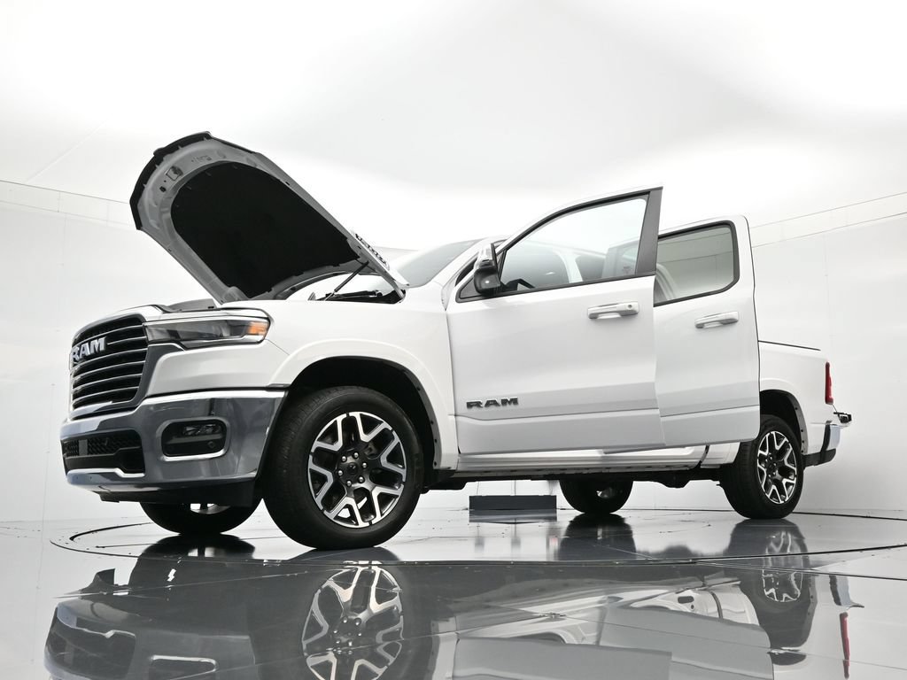Used 2025 RAM 1500 Laramie AWD/4WD image 44