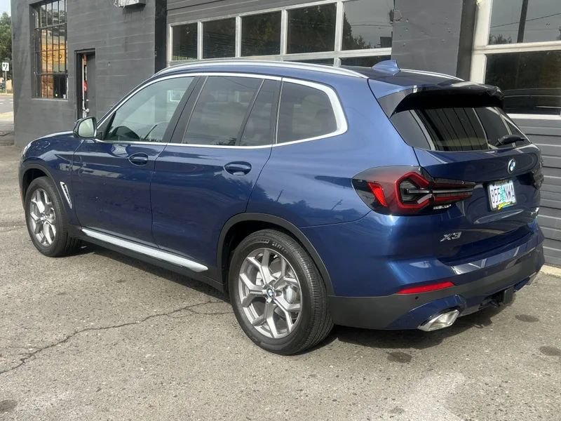 Used 2022 BMW X3 xDrive30i w/ Premium Package 2 AWD/4WD image 3