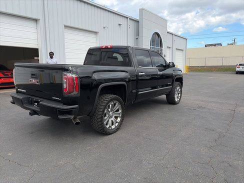 Used 2017 GMC Sierra 1500 Denali w/ Denali Ultimate Package image 7