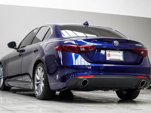Used 2019 Alfa Romeo Giulia RWD image 10