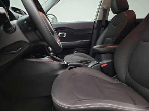 Used 2016 Kia Soul FWD image 17