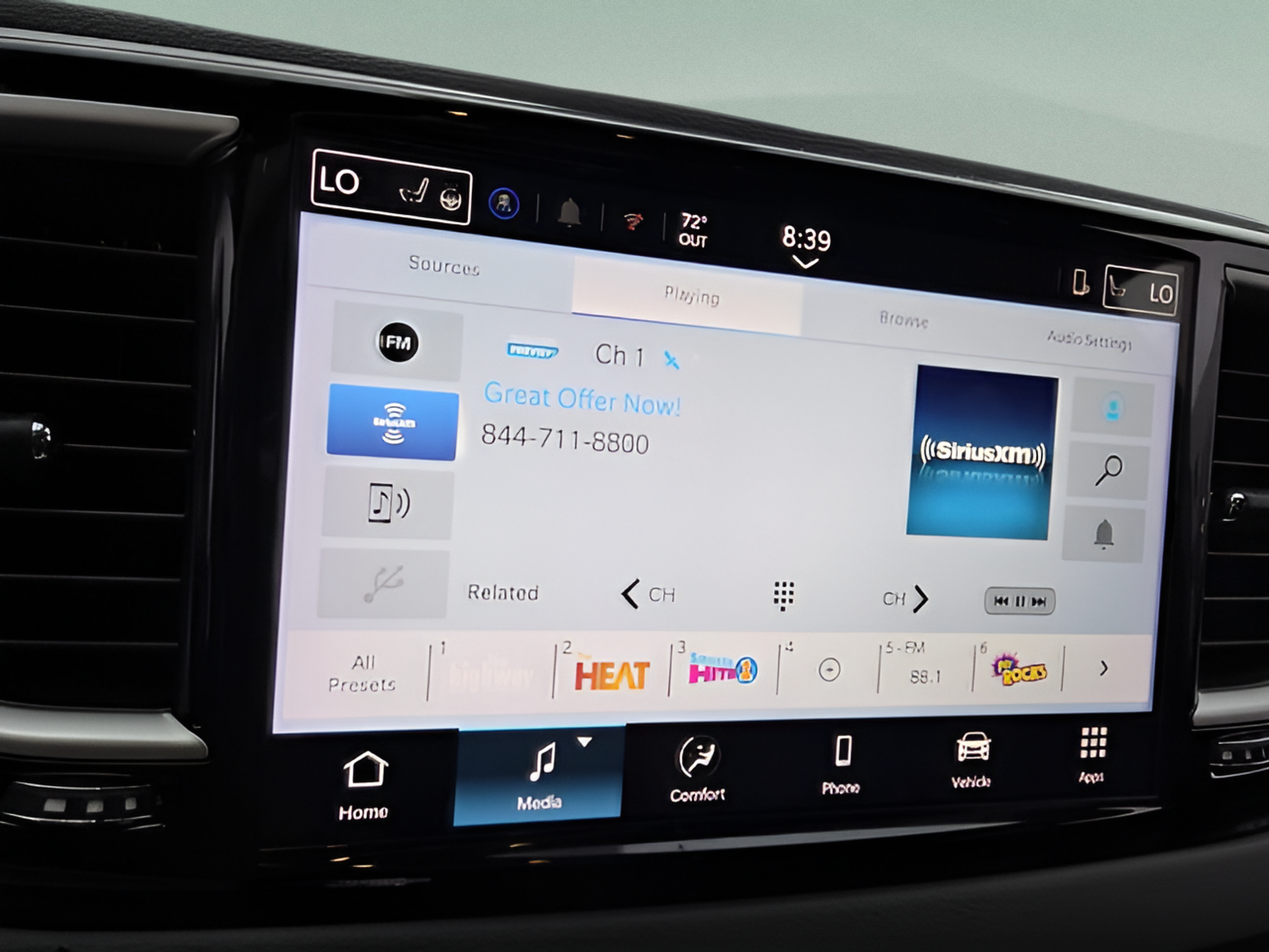 Used 2025 Chrysler Pacifica Select FWD image 21