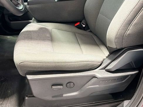 Used 2024 Ford F550 4x4 Regular Cab Super Duty w/ XLT Value Package image 16