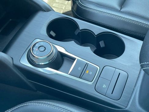 Used 2022 Ford Escape SEL image 21