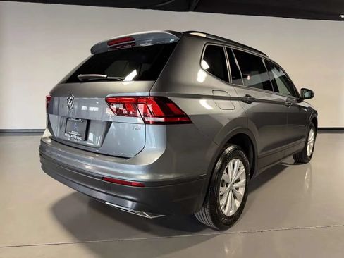 Used 2018 Volkswagen Tiguan S FWD image 4