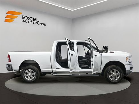 Used 2024 RAM 2500 Big Horn image 44