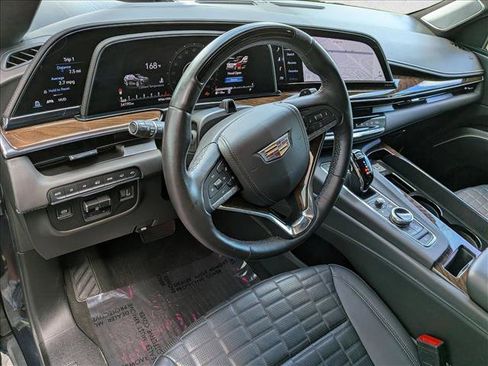 Used 2024 Cadillac Escalade Premium Luxury Platinum image 10