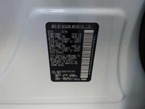 New 2026 INFINITI QX80 4WD w/ Sport Exterior Package image 36