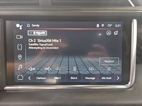 Used 2022 GMC Yukon XL Denali AWD/4WD image 13