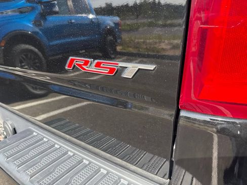 Used 2019 Chevrolet Silverado 1500 RST AWD/4WD image 12