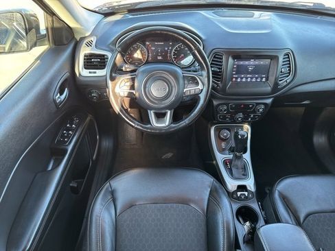 Used 2018 Jeep Compass Latitude w/ Popular Equipment Group image 18