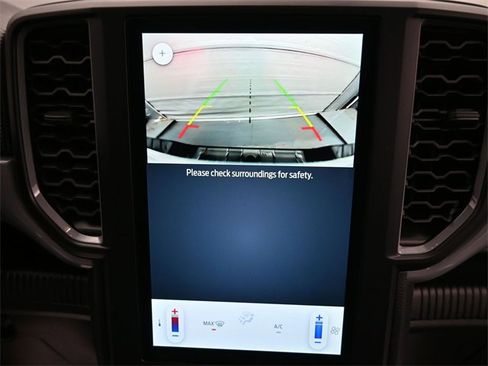 Used 2024 Ford Ranger XL image 17