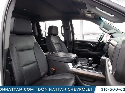 Used 2023 GMC Sierra 1500 SLT w/ SLT Premium Plus Package AWD/4WD image 18