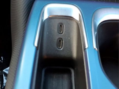 Used 2025 Chevrolet Equinox EV LT w/ Convenience Package FWD image 22