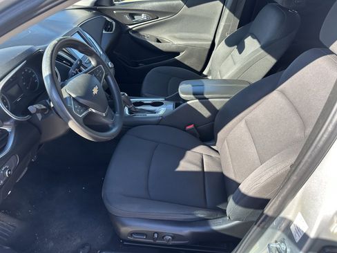 Used 2016 Chevrolet Malibu LT image 13