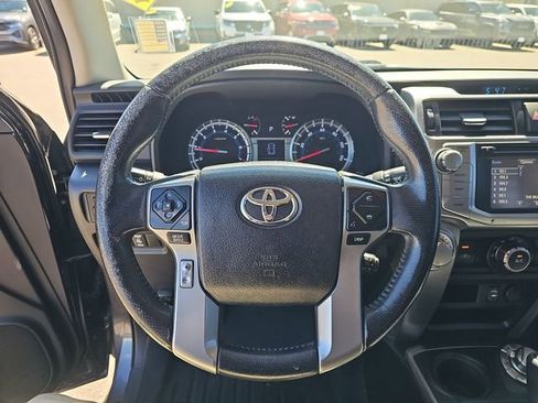 Used 2014 Toyota 4Runner SR5 image 19