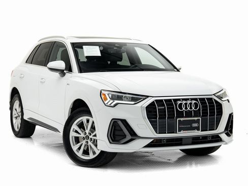 Certified 2025 Audi Q3 2.0T Premium Plus w/ Premium Plus Package image 1