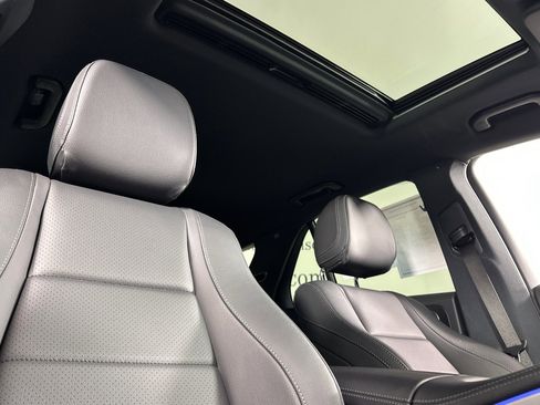 Certified 2025 Mercedes-Benz GLE 350 4MATIC image 19