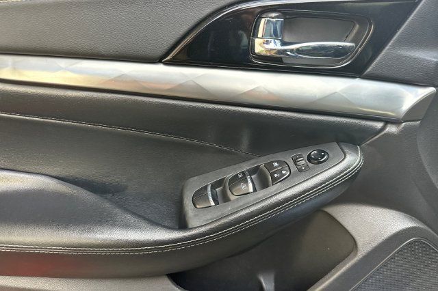 Used 2023 Nissan Maxima SV w/ Floor Mat Group FWD image 10