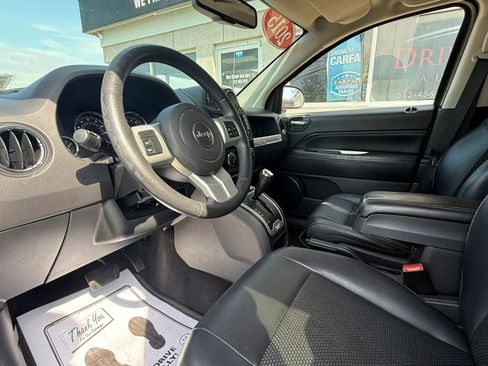 Used 2015 Jeep Compass Latitude w/ Trailer Tow Prep Group image 9