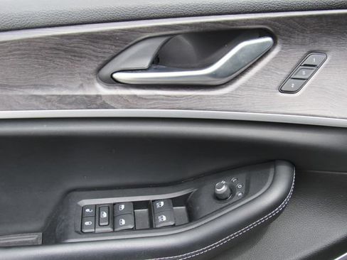 Used 2022 Jeep Grand Cherokee Limited AWD/4WD image 21