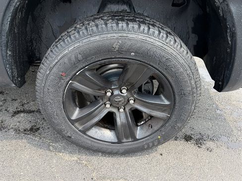 Used 2021 RAM 1500 Warlock w/ Electronics Group AWD/4WD image 32