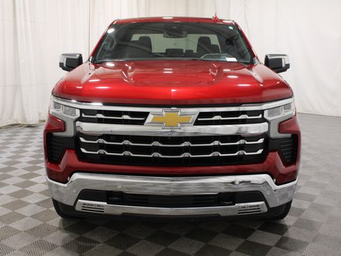 Used 2023 Chevrolet Silverado 1500 LTZ AWD/4WD image 35