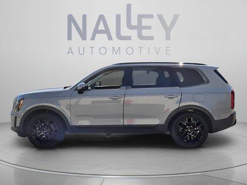 Used 2022 Kia Telluride SX w/ Nightfall Edition Package AWD/4WD image 2