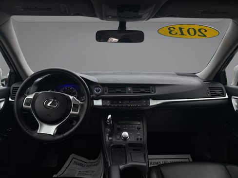 Used 2013 Lexus CT 200h Base 4dr Hatchback image 35