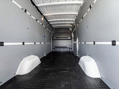 Used 2025 Mercedes-Benz Sprinter 2500 image 6
