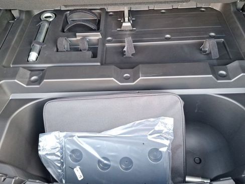 New 2026 Chevrolet Equinox EV LT image 14