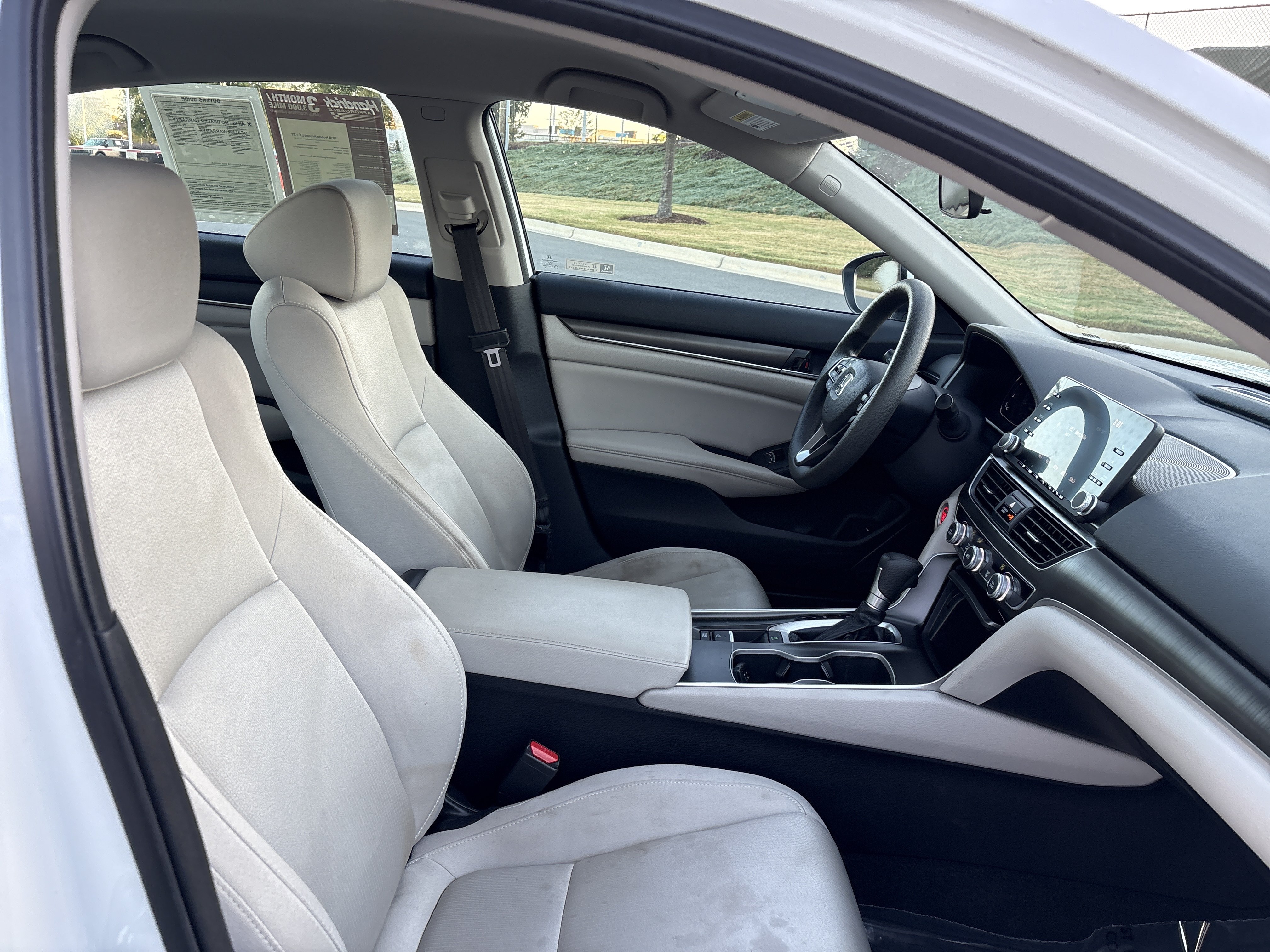 Used 2018 Honda Accord LX image 24