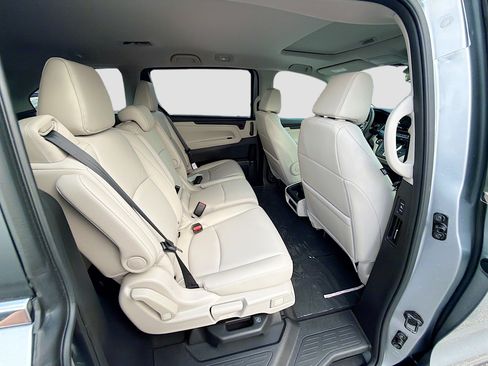 New 2026 Honda Odyssey EX-L image 23