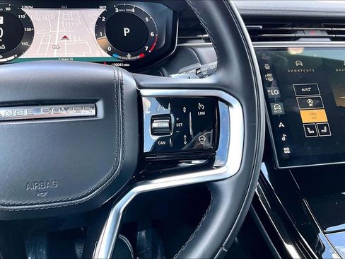 Used 2025 Land Rover Range Rover Sport SE AWD/4WD image 12