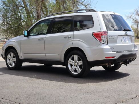 Used 2010 Subaru Forester 2.5X Premium image 7