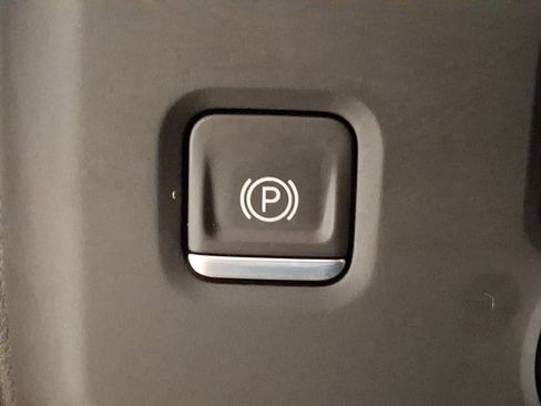 Used 2022 GMC Sierra 1500 Denali w/ Denali Reserve Package image 26