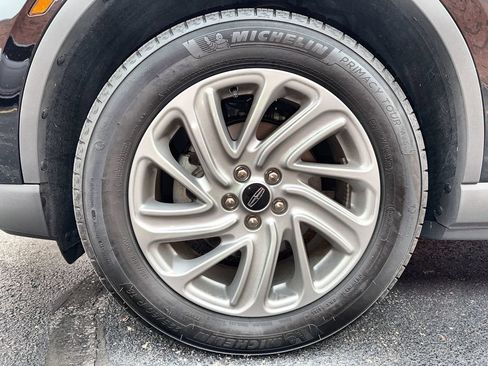 Used 2026 Lincoln Corsair Premiere FWD image 19