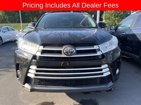 Used 2018 Toyota Highlander XLE AWD/4WD image 13