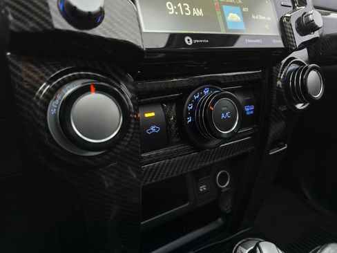 Used 2022 Toyota 4Runner SR5 Premium image 30